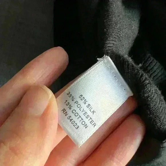 Vintage Banana Republic Womens Black Silk Old Money Prep Preppy Cardigan Small - Picture 9 of 9